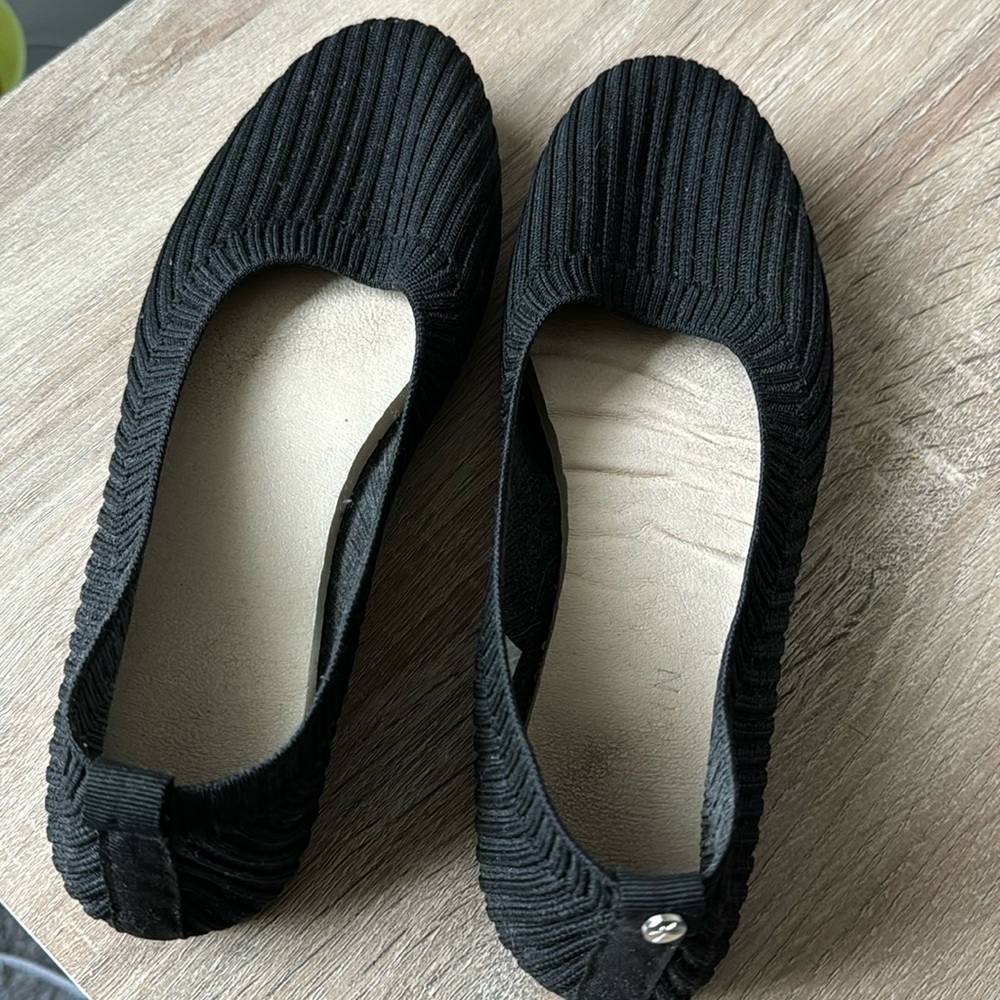 Black flats